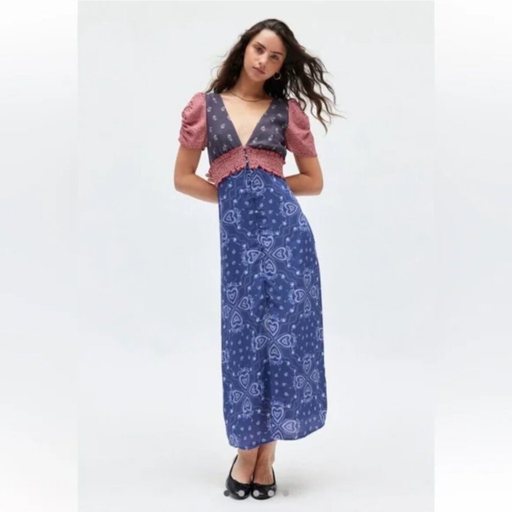 NWOT Kimchi Blue Ioni Plunging Puff Sleeve Midi Dress